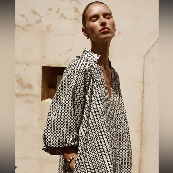 Dissh Marlow Smocked Dress - Picture 2 of 9